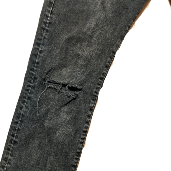 Acid washed ripped jeans - Picture 4 of 4